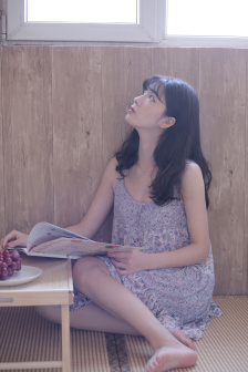 娇妻打电话
